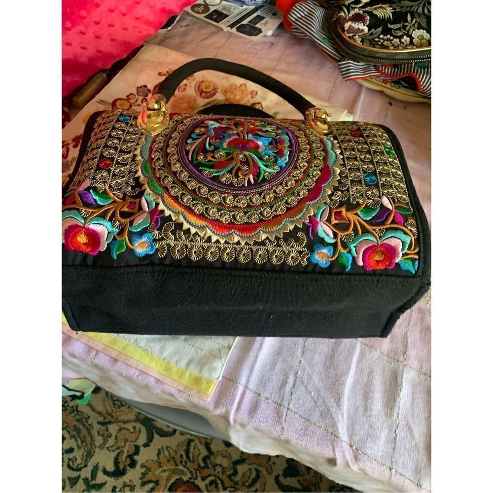 DAUBDO Embroidered Handbag Amazon - Picture 8 of 10